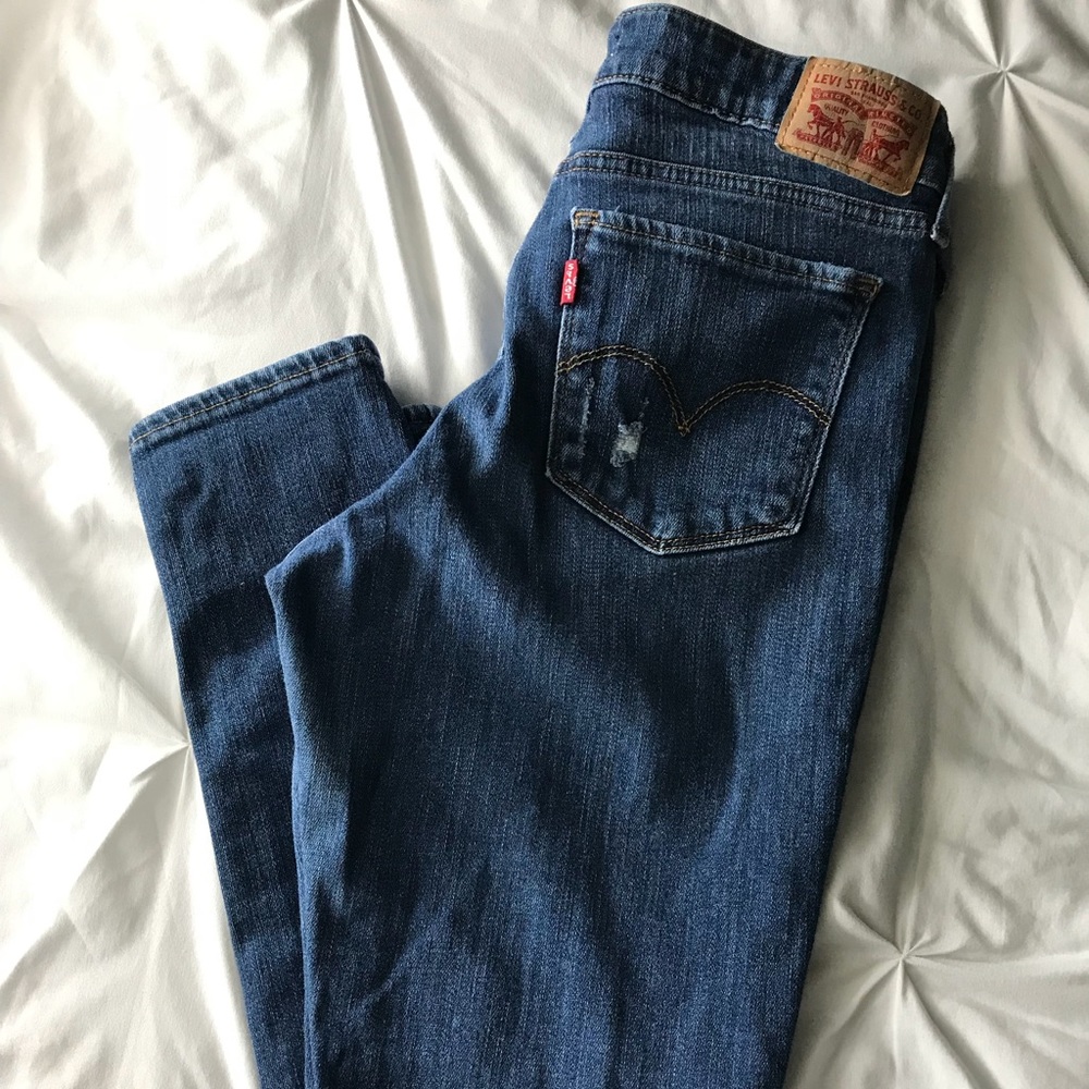 Levis